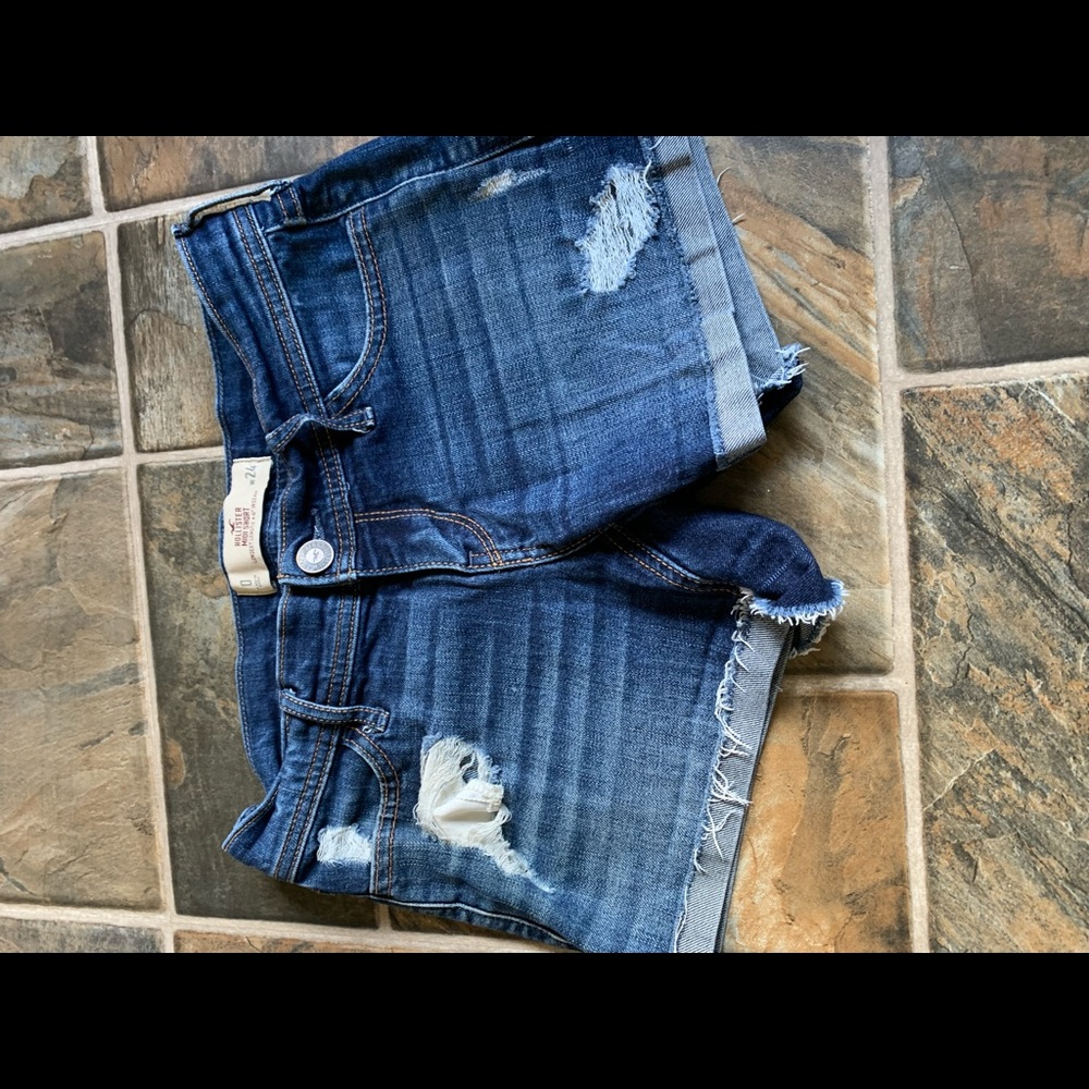 Women’s Hollister shorts